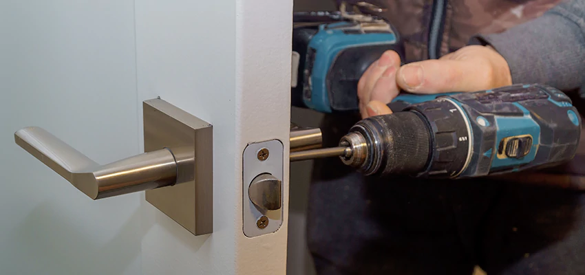 Broken Door Handle Lock Repair in Sunnyvale, California